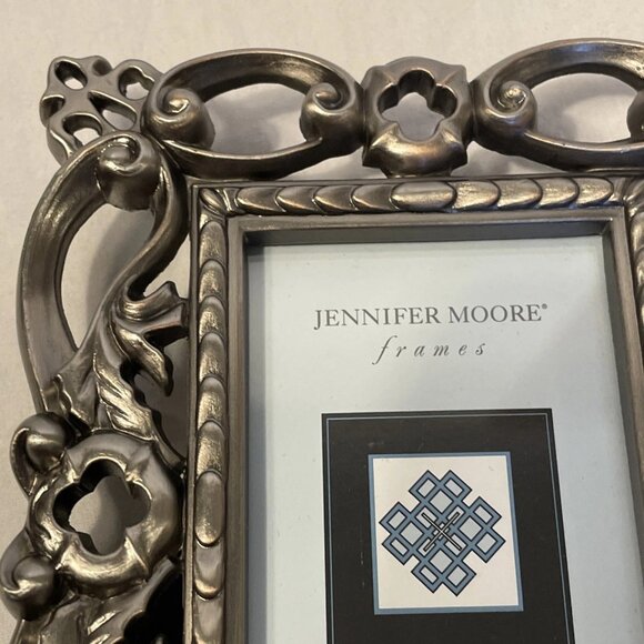 Jennifer Moore Picture Frame Pierced Iron 2 x 3 NIB Vintage Bon Marche Decorativ - Picture 7 of 14
